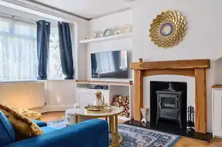 72 Caterham Drive, photo 4