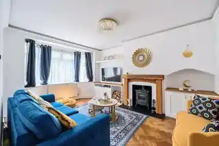 72 Caterham Drive, photo 2