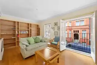 72 Chenies Mews, photo 2
