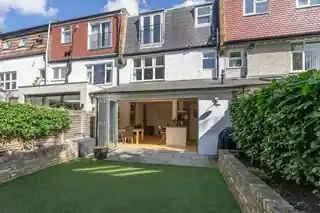72 Danecroft Road, photo 4