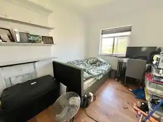 72 Goresbrook Road, photo 3
