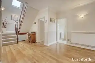 72 Little Gaynes Lane, photo 2