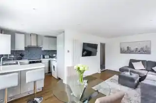 72 Whitehall Road, photo 2