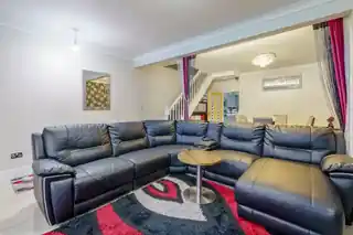 72C Victoria Road, photo 2