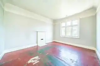 73 Alfriston Road, photo 3
