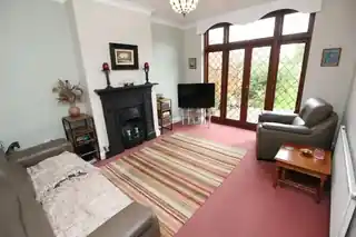 73 Burnham Drive, photo 3