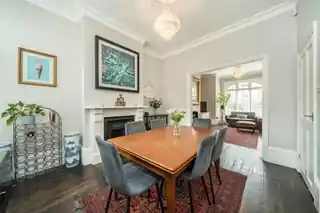 73 Elliscombe Road, photo 4