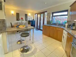 73 Freshwell Avenue, photo 4