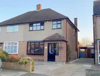 73 Freshwell Avenue, photo 2