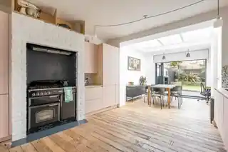 73 Higham Hill Road, photo 3