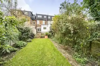 73 Highworth Road, photo 3
