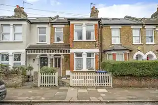 73 Highworth Road, photo 2