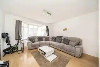 73 Layfield Crescent, photo 2