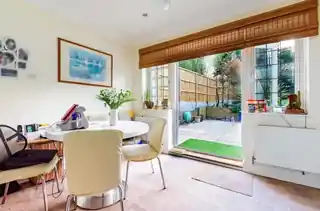 73 Oakleigh Avenue, photo 3