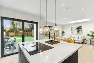 73 Thornton Road, photo 2