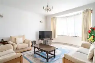 73 Valleyfield Road, photo 4
