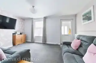 73 Whitland Road, photo 3