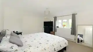 73A Townholm Crescent, photo 3