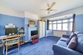 74 Biggin Hill, photo 3