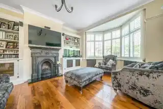 74 Bridgen Road, photo 3