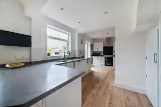 74 Diamond Road, photo 3
