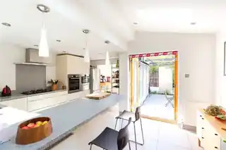 74 Landseer Road, photo 4