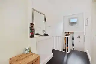 74B Portnall Road, photo 4