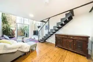 75 Asylum Road, photo 2