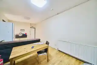 75 Colworth Road, photo 4