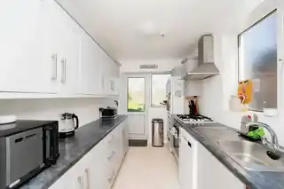 75 Daryngton Drive, photo 3