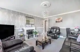 75 Ellenborough Road, photo 2