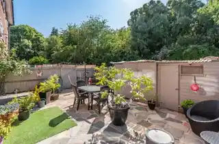75 Ellenborough Road, photo 3