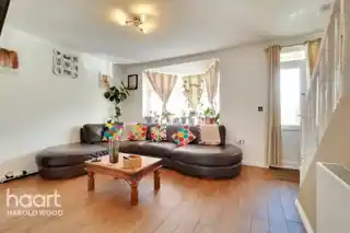 75 Hilldene Avenue, photo 2