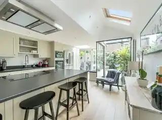 75 Ilbert Street, photo 3