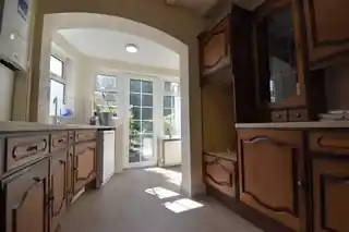 75 Islip Manor Road, photo 4