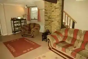 75 Monmouth Road, photo 2