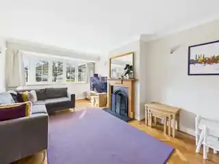 75 Pine Gardens, photo 2