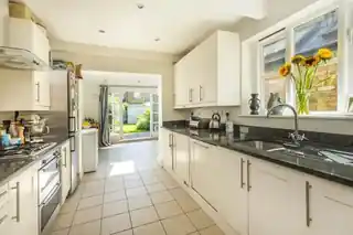 75 Queens Road, photo 3