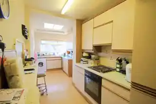 75 Windmill Lane, photo 3