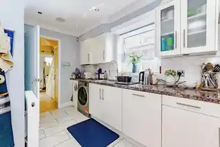 75 Woodmere Avenue, photo 3