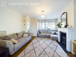 76 Castle Road, photo 3