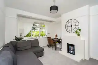76 Cavendish Avenue, photo 2