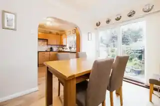76 Highfield Road, photo 4