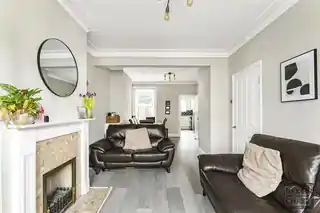 76 Manor Road, photo 2