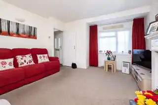 76 Oldfields Road, photo 2