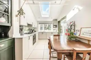 76 Teddington Park Road, photo 4