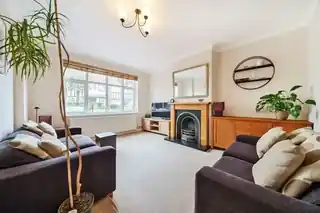 76 Toynbee Road, photo 2