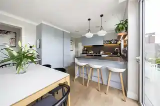 77 Alric Avenue, photo 4