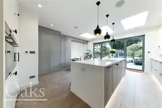 77 Colliers Water Lane, photo 2