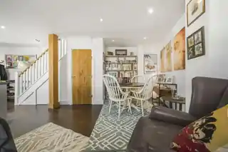 77 Colne Road, photo 4